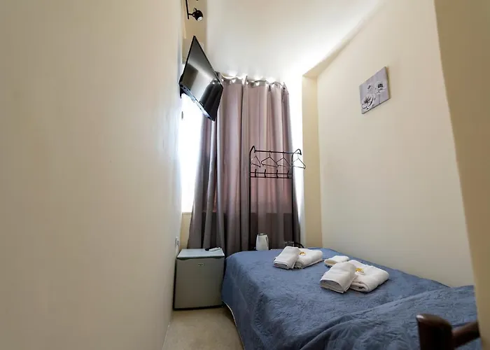 Pure Urban Bedboxes Acropolis Metro Petralona