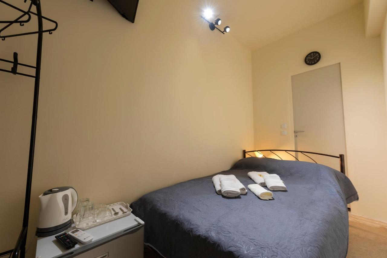 Pure Urban Bedboxes Acropolis Metro Petralona Apartment Athens