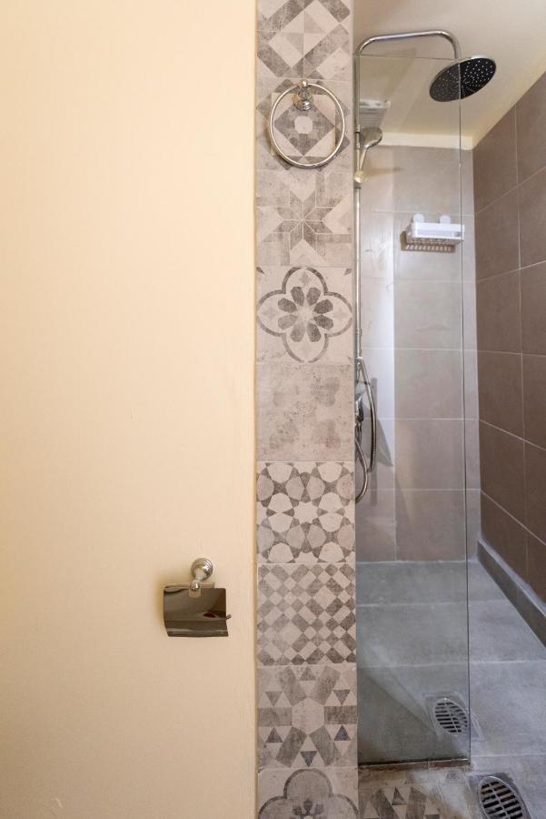 Apartment Pure Urban Bedboxes Acropolis Metro Petralona Athens